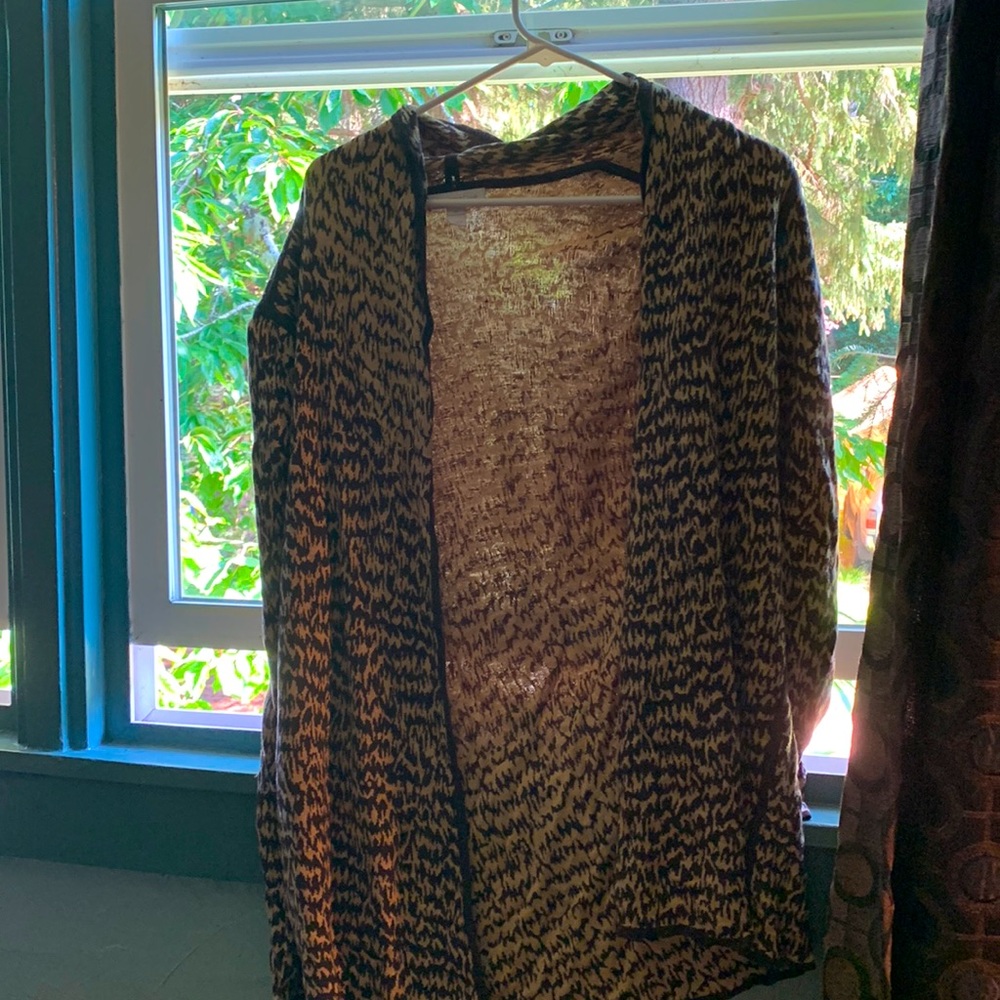 Tan brown patterned cardigan